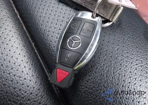 2018 Mercedes-Benz C 300 4Matic z USA, uszkodzony, nr VIN WDDWF4KB9JR397046